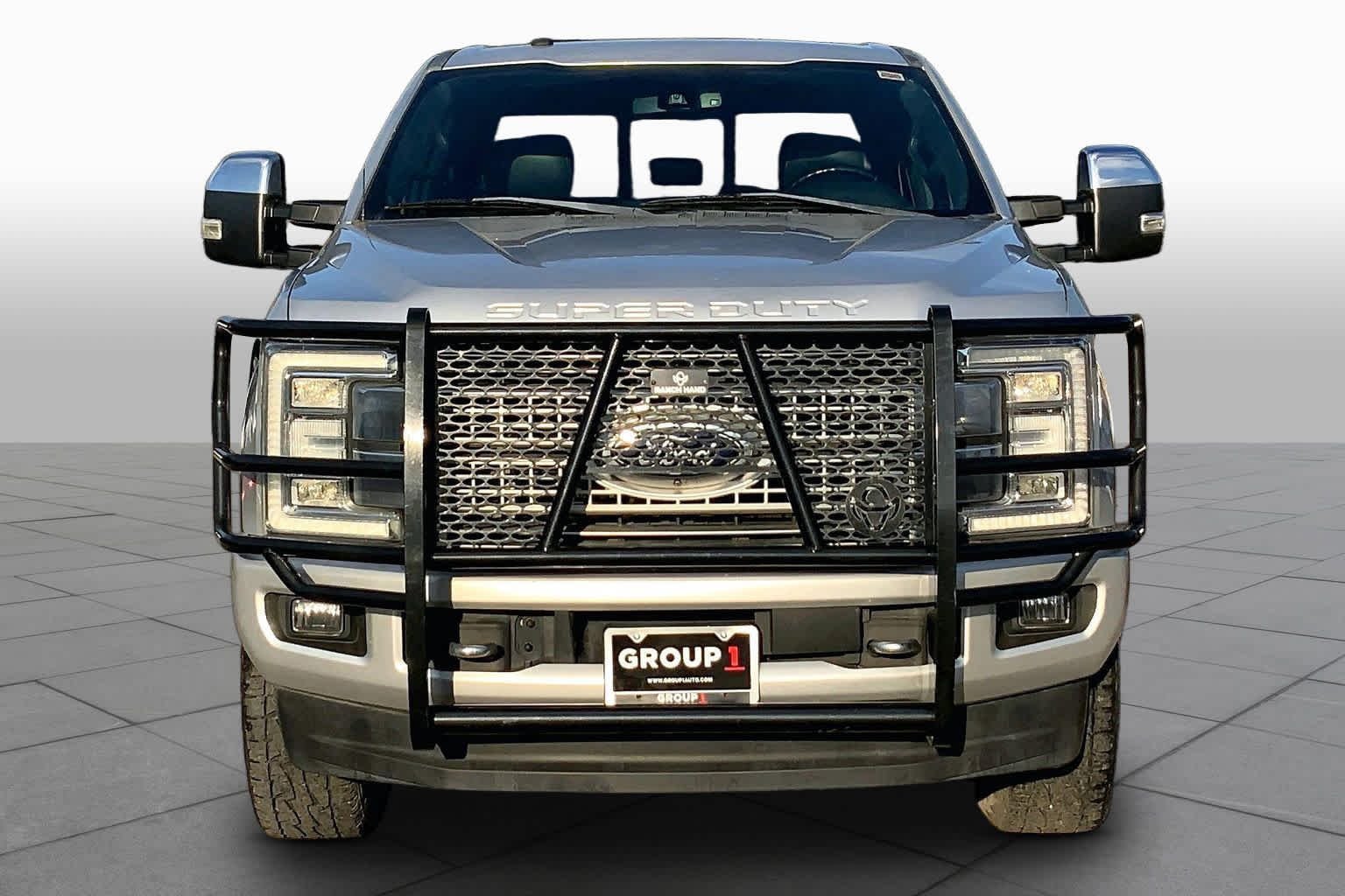 Used 2018 Ingot Silver Metallic Ford Platinum image 4