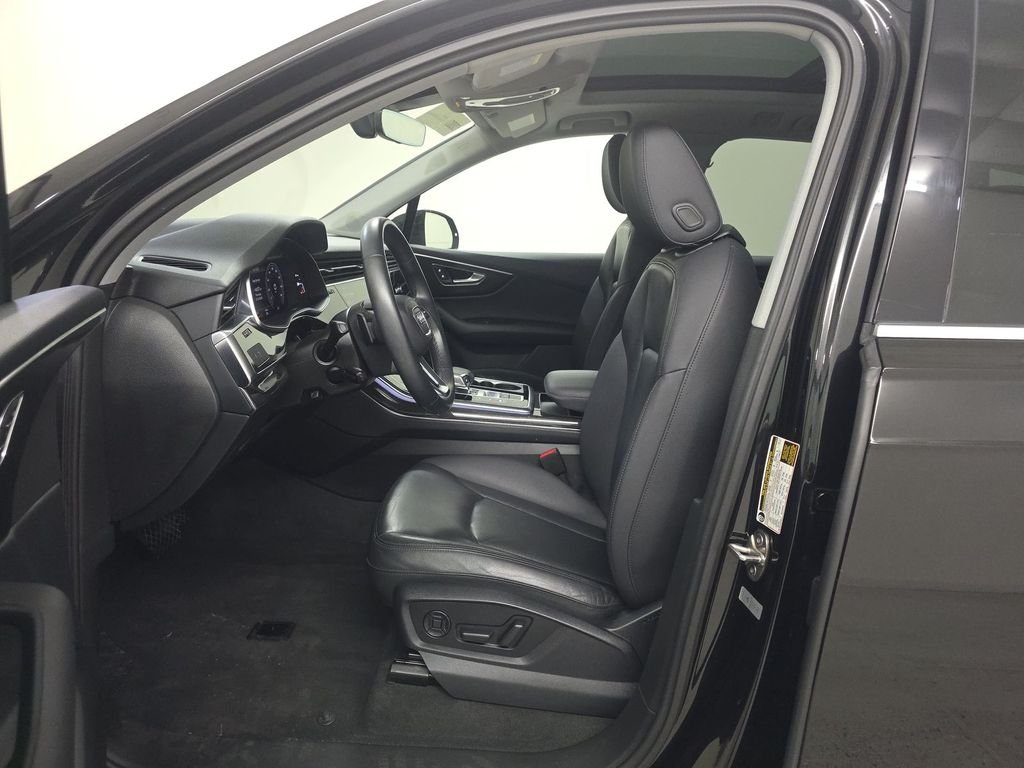 Used 2022 Black Audi 55 Premium Plus image 5