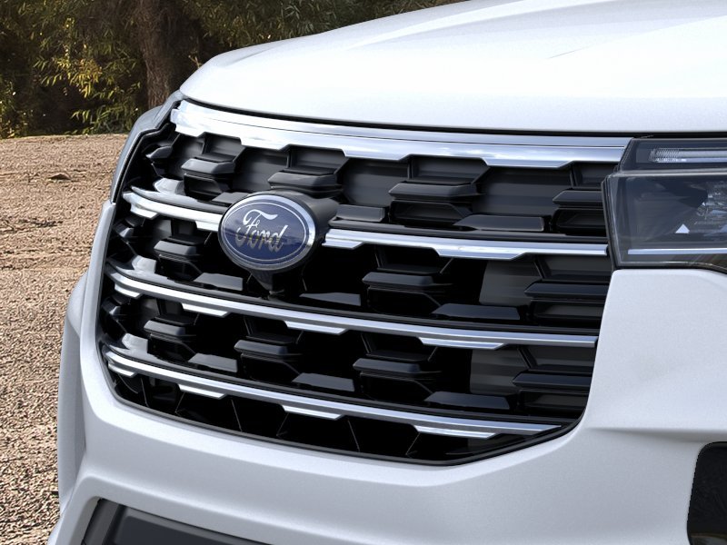 New 2026 Star White Metallic Tri-Coat Ford Active image 50