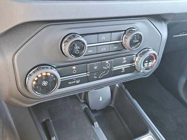 2025 Ford Bronco 4-Door Base - Photo 47