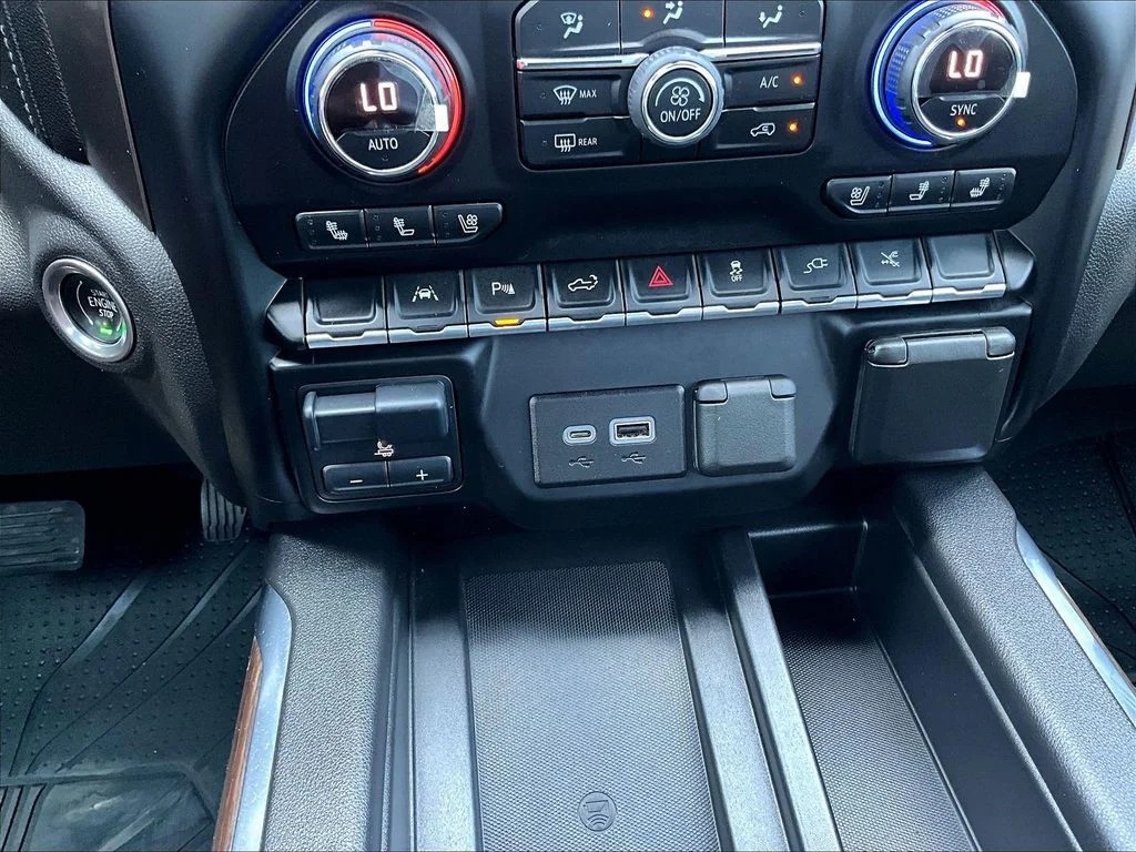 Used 2021 Black Chevrolet High Country image 19