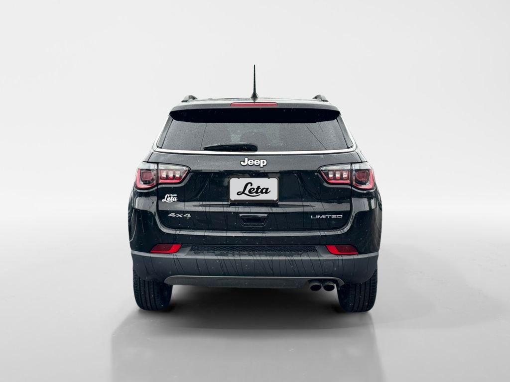 Used 2022 Diamond Black Jeep Limited image 5