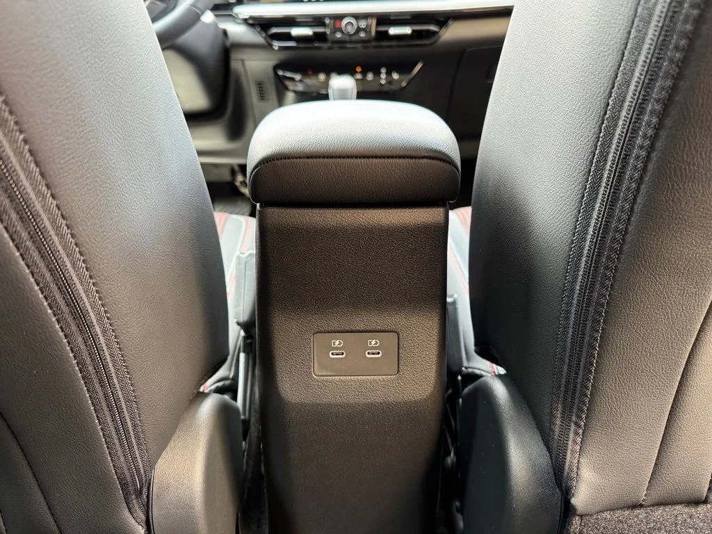 New 2026 Canyon Bronze Metallic Nissan SR image 23