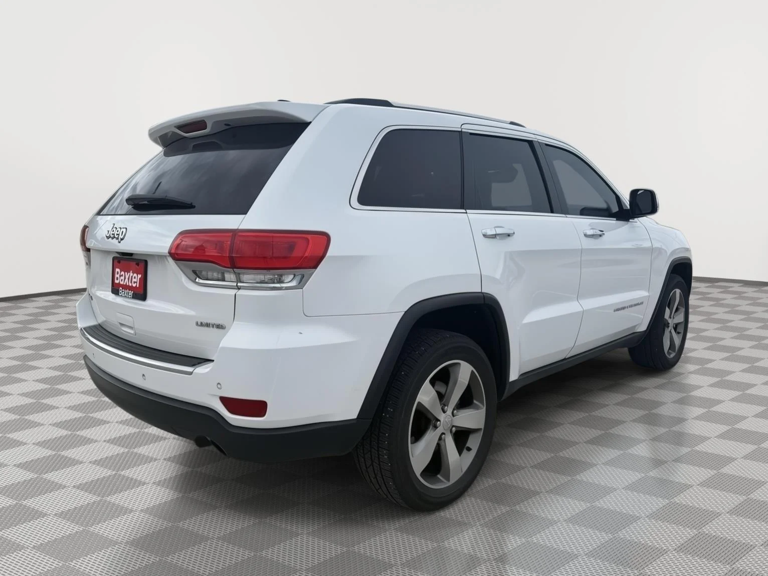 Used 2014 Bright White Clearcoat Jeep Limited image 5