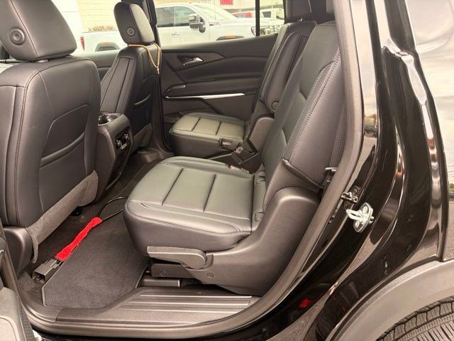 Used 2026 Mosaic Black Metallic Chevrolet AWD LT image 31