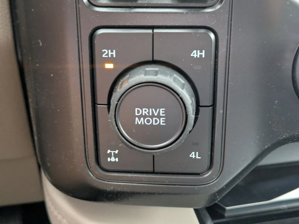 New 2026 Carbonized Gray Metallic Ford Platinum image 27
