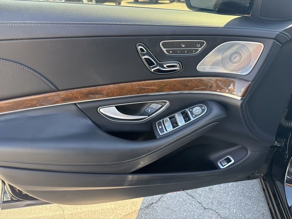 Used 2017 Black Mercedes-Benz S 550 image 4