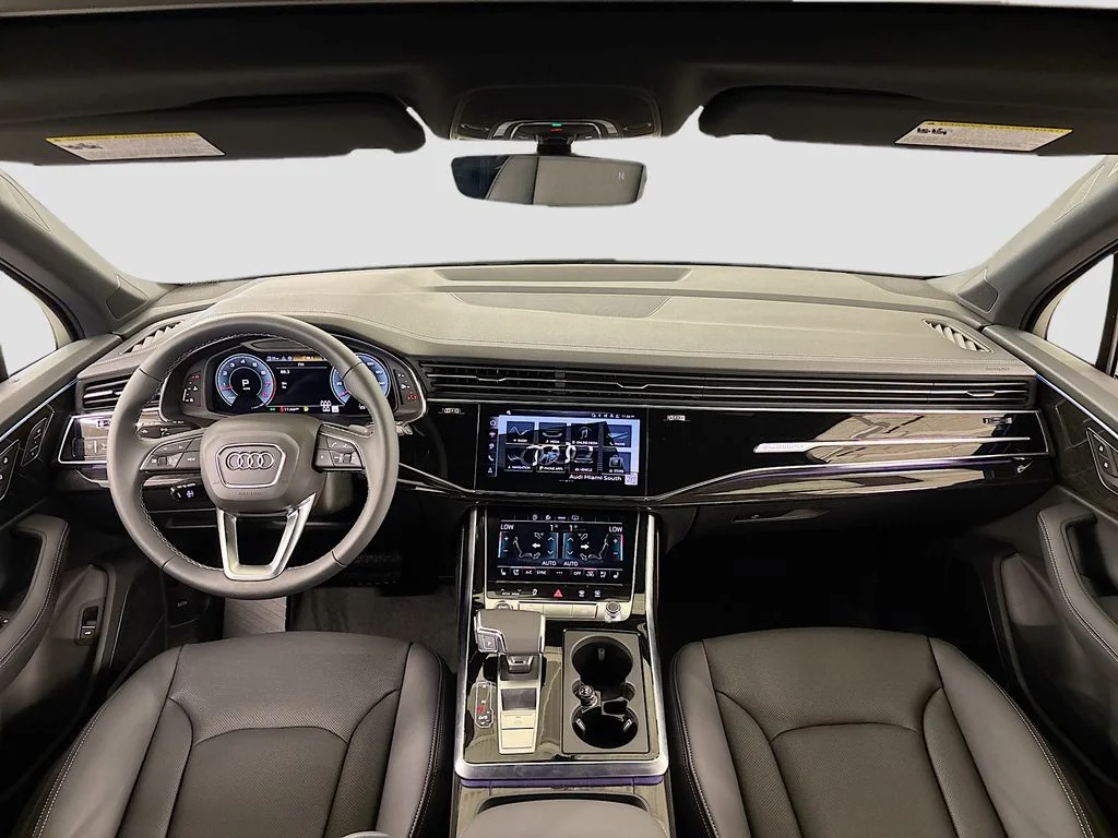 2025 Audi Q7 Premium Plus - Photo 9