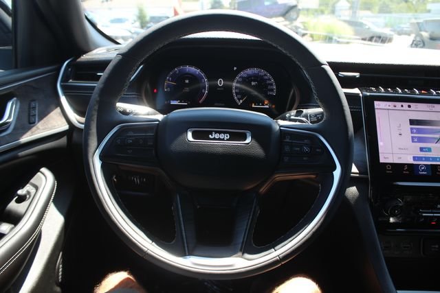 Used 2024 White Jeep Limited image 15