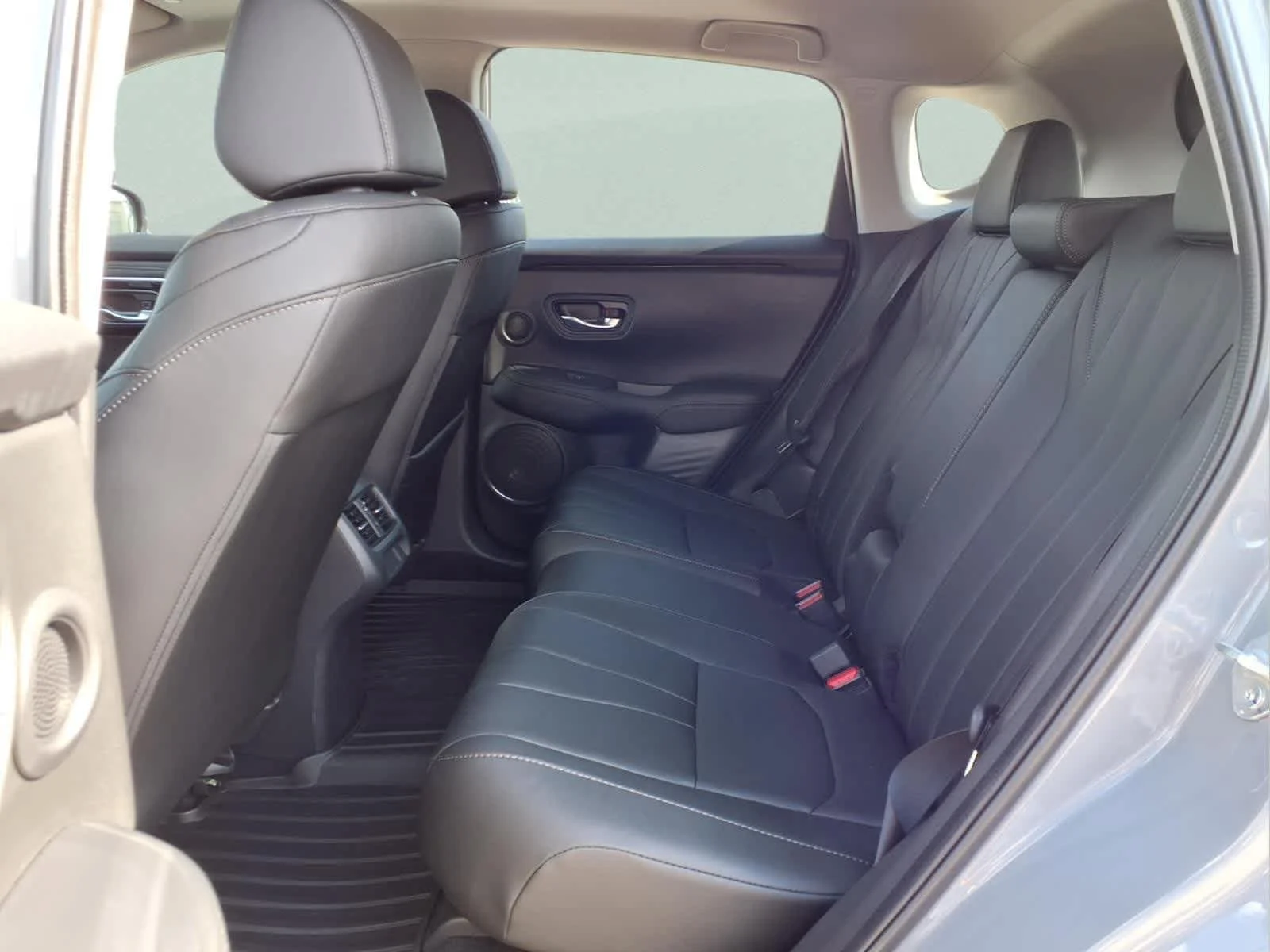 Used 2026 Urban Gray Pearl Acura FWD image 35