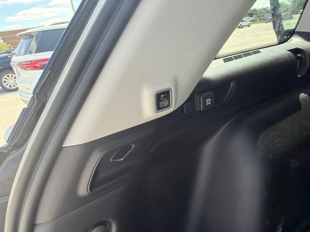 Used 2023 Black Jeep Limited image 29