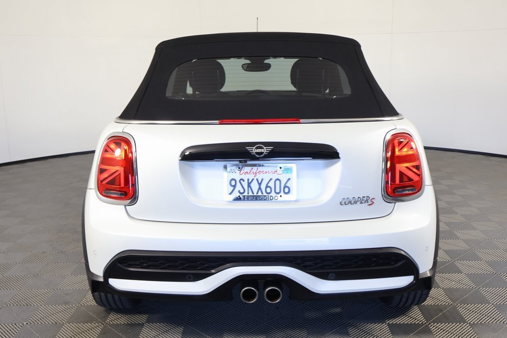 Certified Used 2024 White MINI  image 5