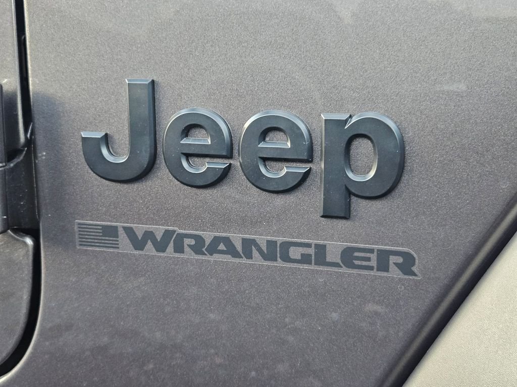 New 2026 Granite Crystal Metallic Clear-Coat Exterior Paint Jeep Sport image 31