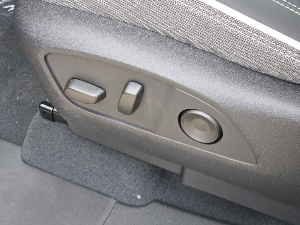 2026 GMC Sierra EV Elevation - Photo 25