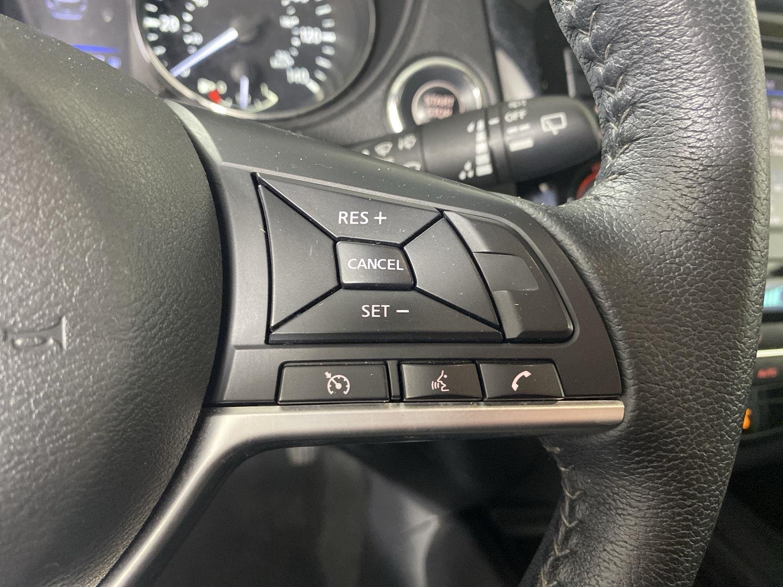 Used 2020 Caspian Blue Metallic Nissan SV image 16