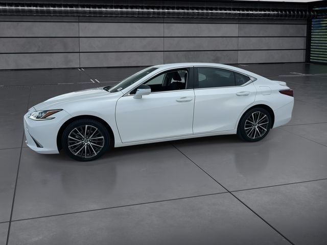 Certified Used 2024 White Lexus 300h image 5