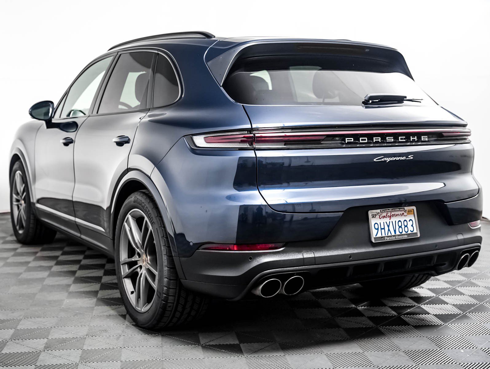 Certified Used 2024 ALGARVE BLUE Porsche S image 3