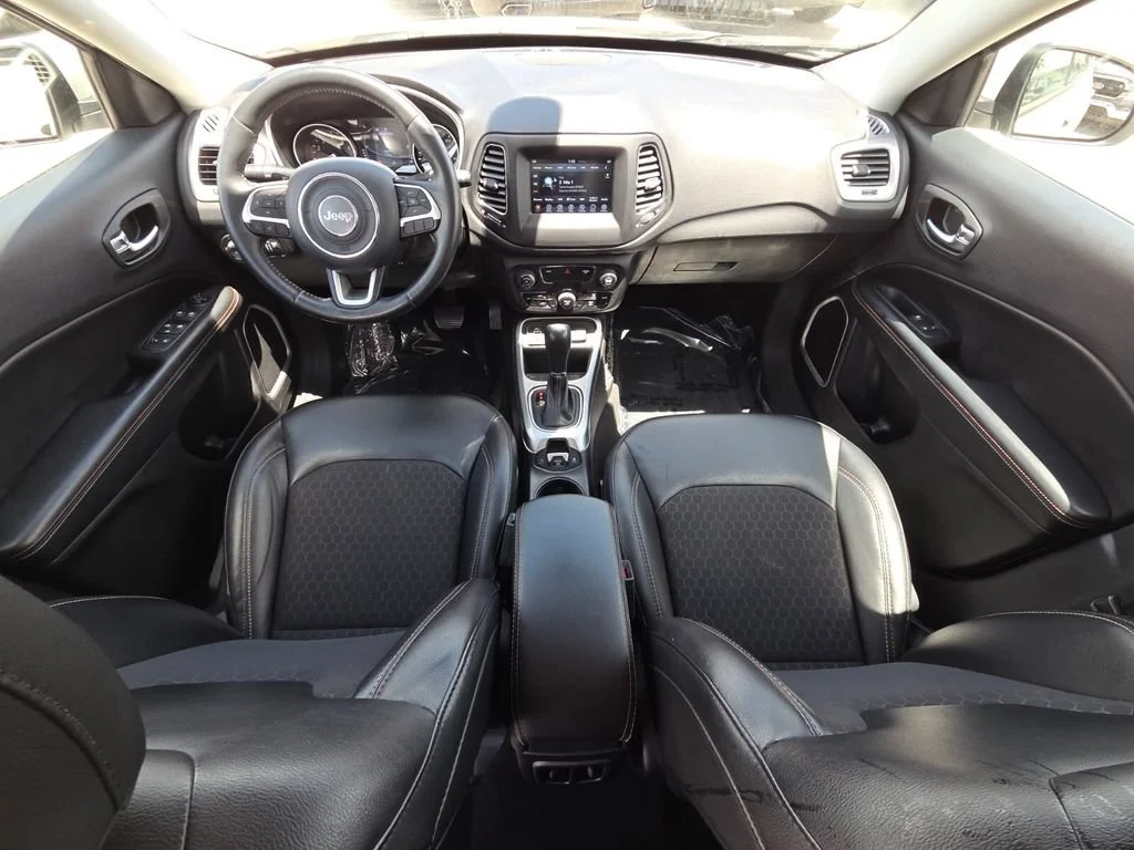 Used 2019 White Clearcoat Jeep Latitude image 25
