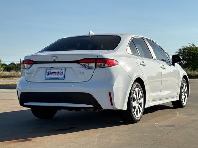 Used 2022 White Toyota LE image 8