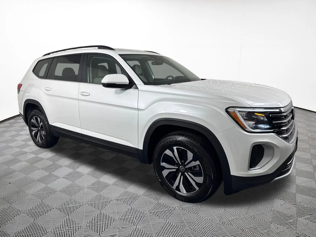 New 2026 White Pearl Volkswagen 2.0T SE image 5