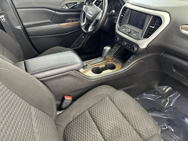 Used 2019 White GMC SLE-2 image 21