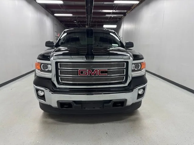Used 2015 Black GMC SLE image 2