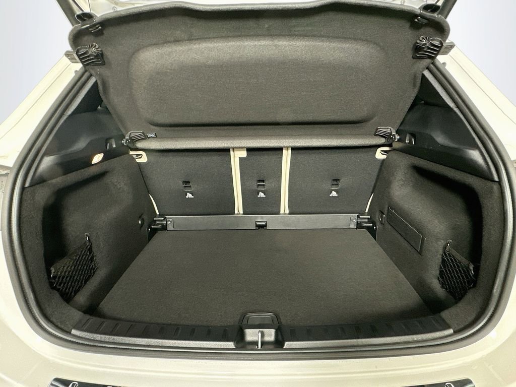 New 2026 Polar White Mercedes-Benz GLA 250 image 27