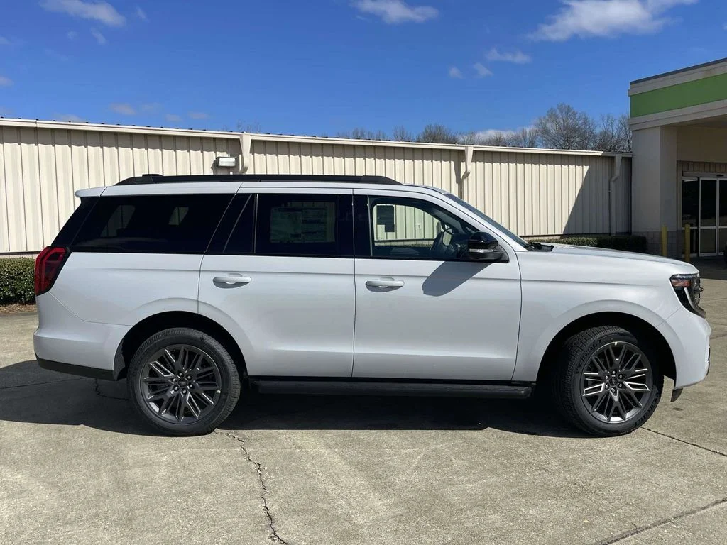 New 2026 Space Silver Metallic Ford Platinum® image 2