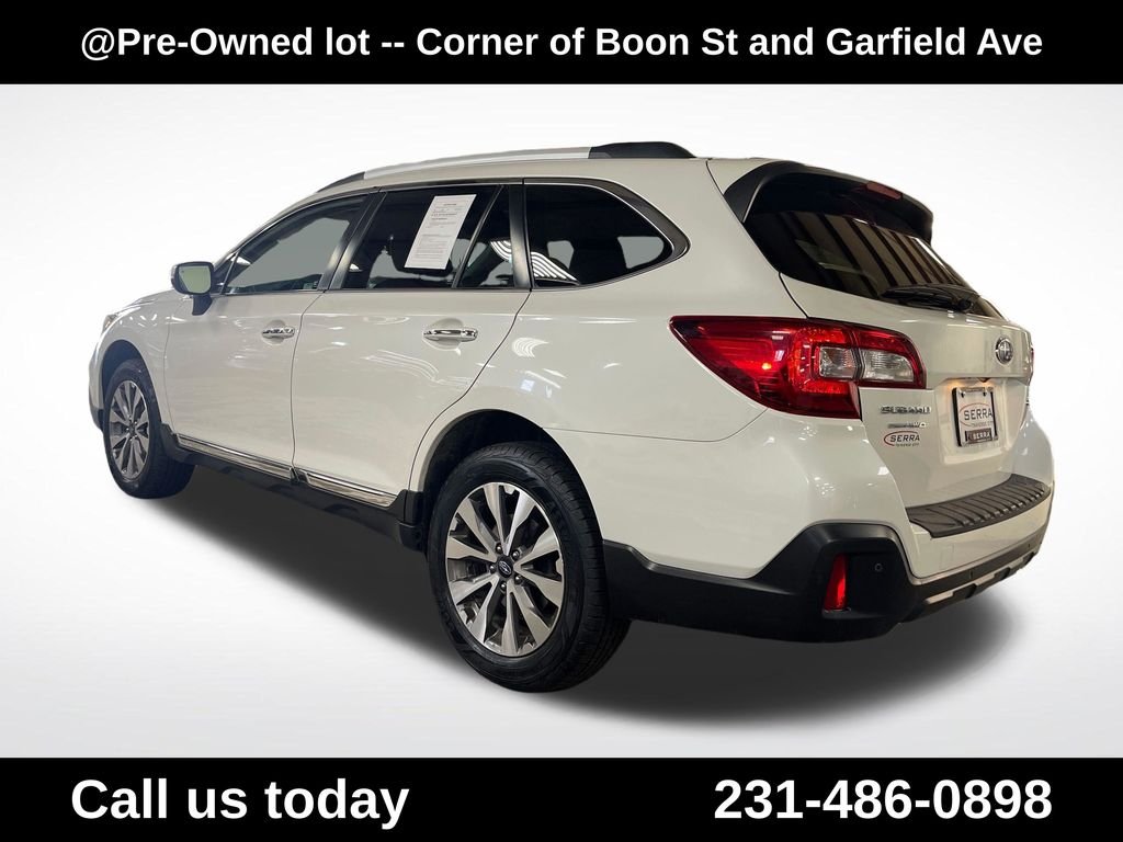 Used 2019 White Subaru 2.5i image 3
