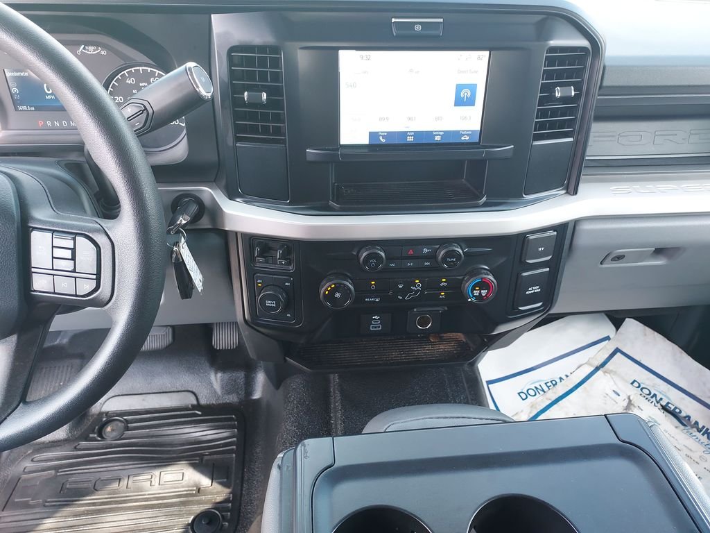 Used 2025 White Ford XL image 20
