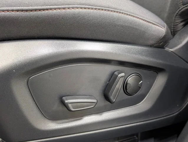 New 2026 Space White Metallic Ford Active image 43
