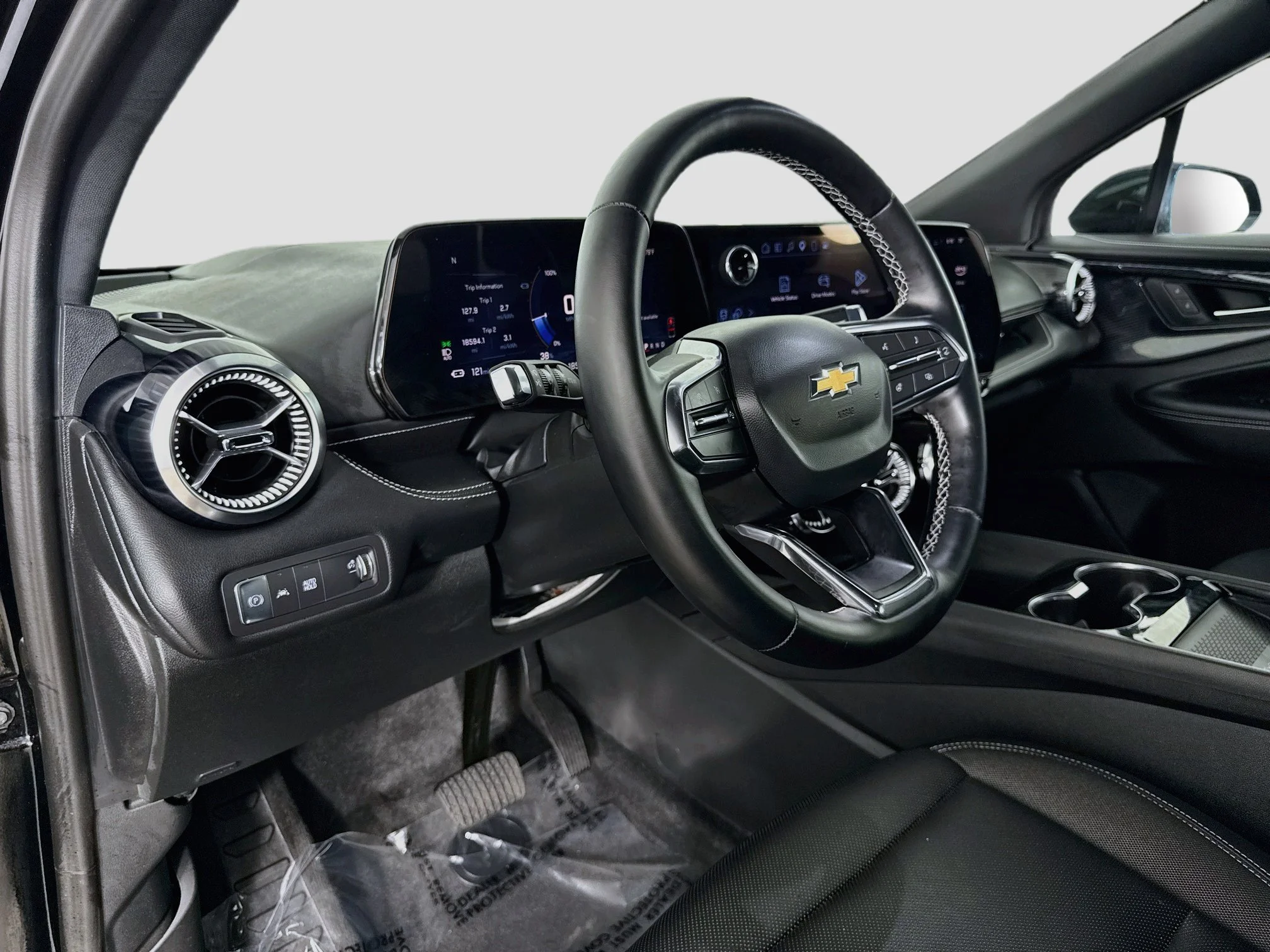 Used 2025 Black Chevrolet LT image 11