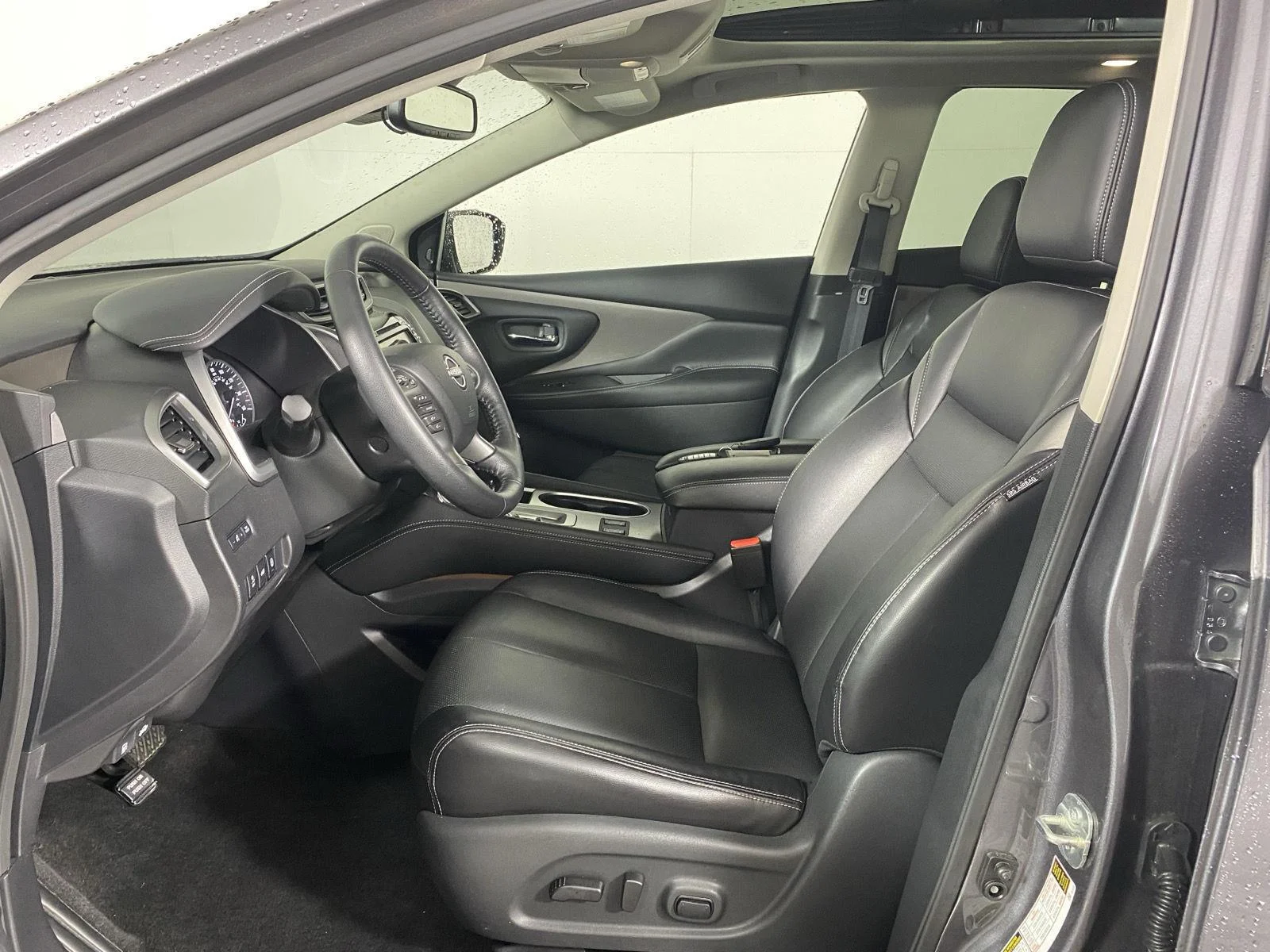 Used 2023 Gun Metallic Nissan SL image 13