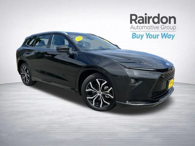 Used 2025 Black Toyota XLE image 1