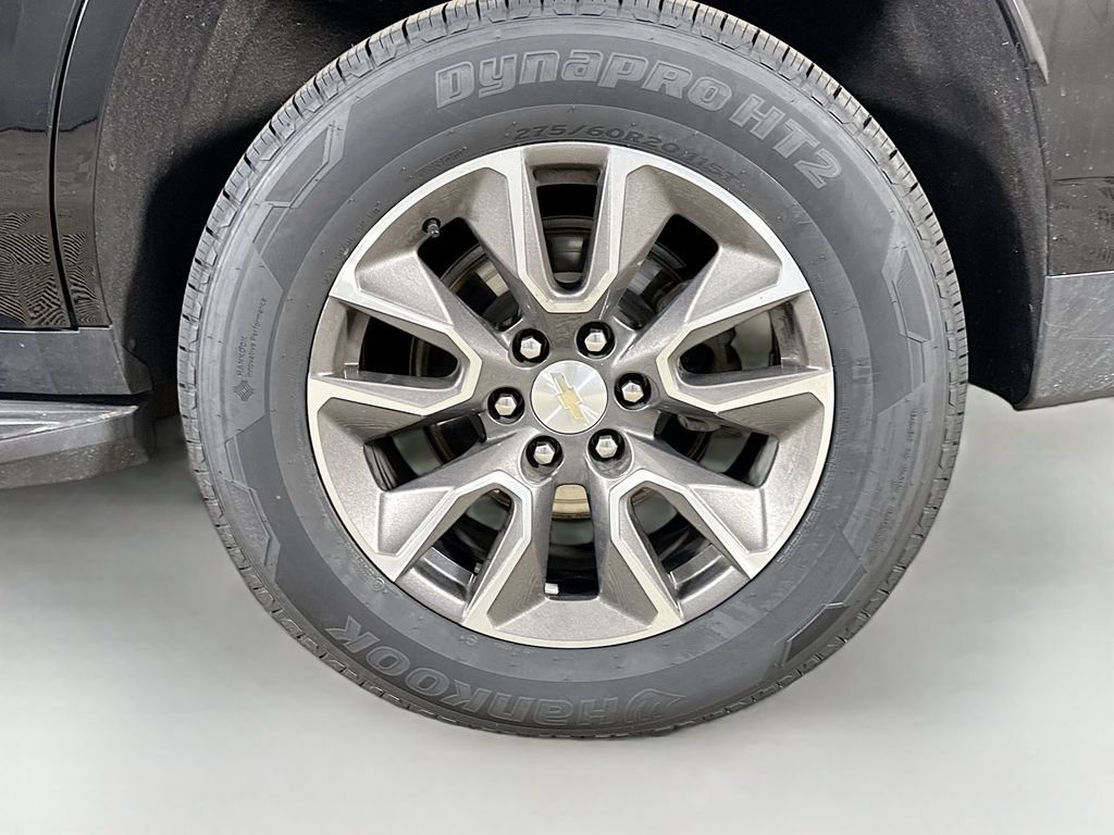 Used 2022 Black Chevrolet LT image 33