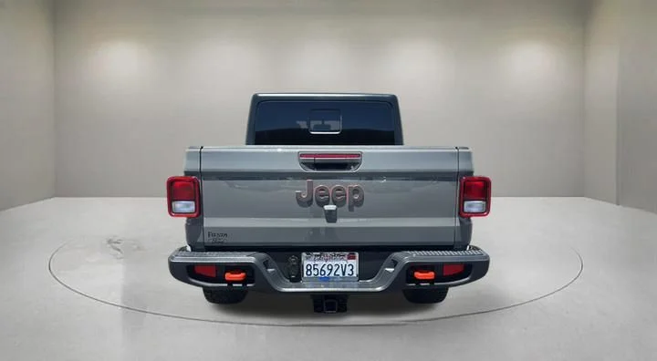 Certified Used 2023 Gray Jeep Mojave image 3