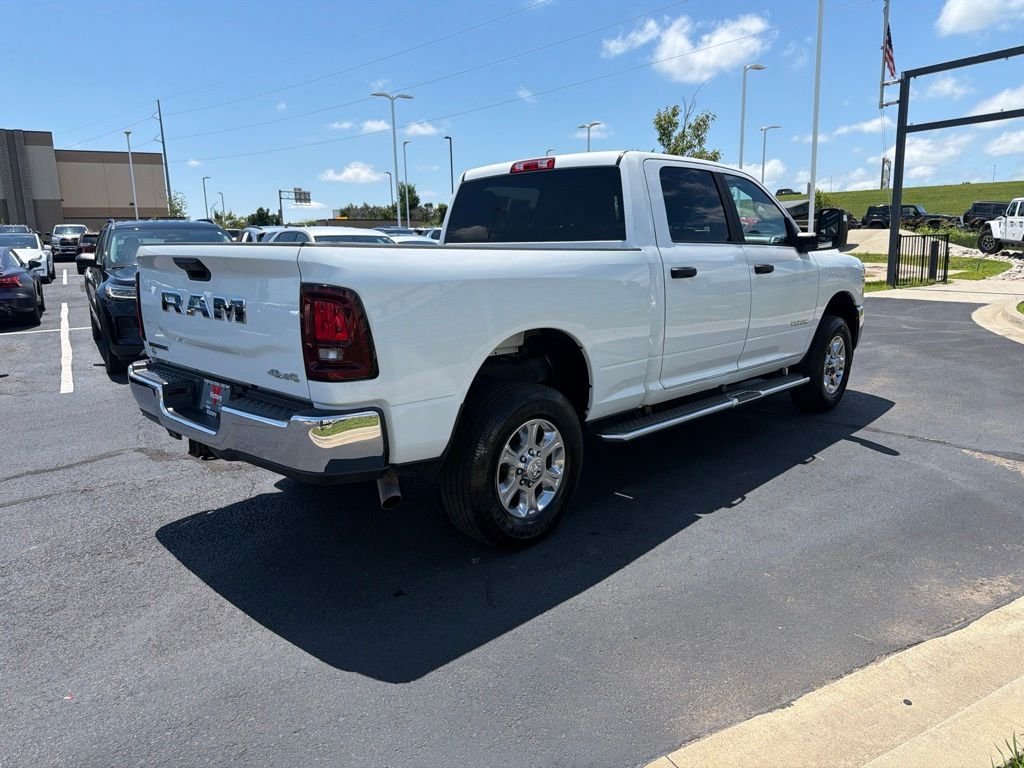 Used 2025 White Ram Big Horn image 7