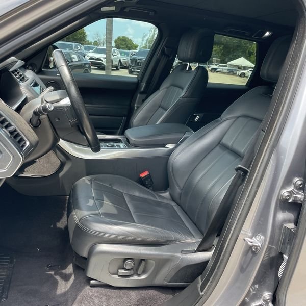 Used 2021 Eiger Gray Metallic Land Rover SE image 5