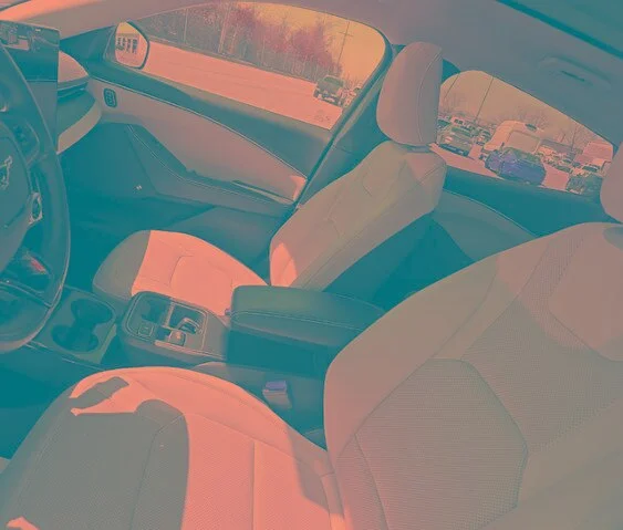 Used 2025 White Metallic Ford Premium image 9
