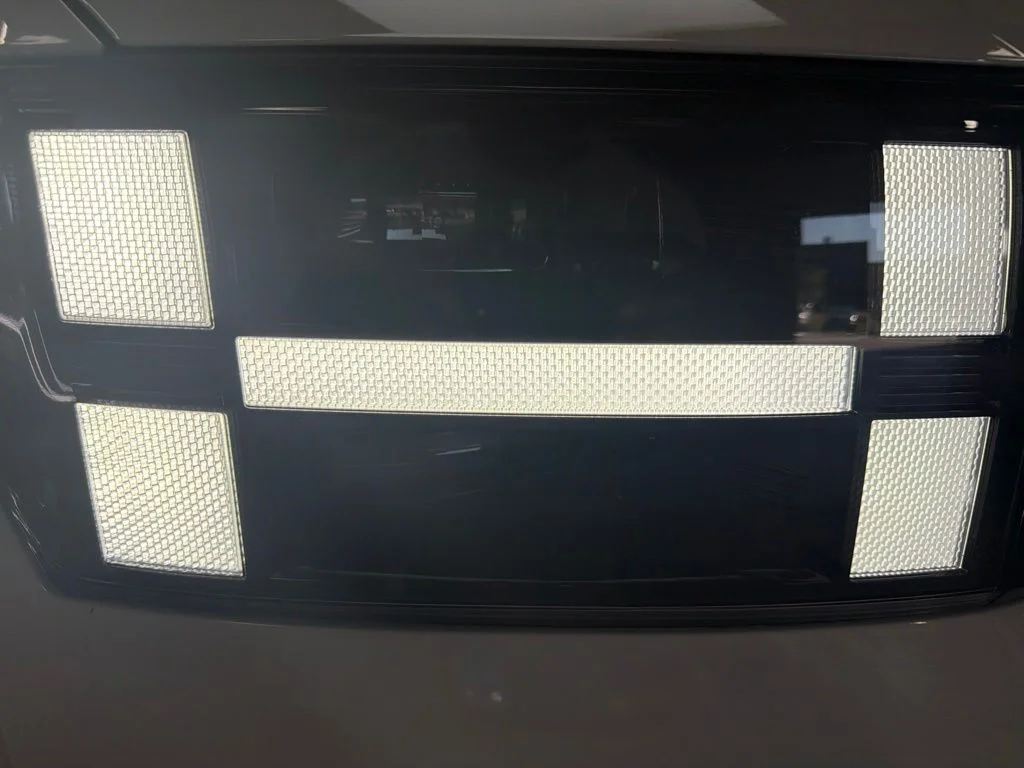 Used 2026 Serenity White Hyundai SEL image 10