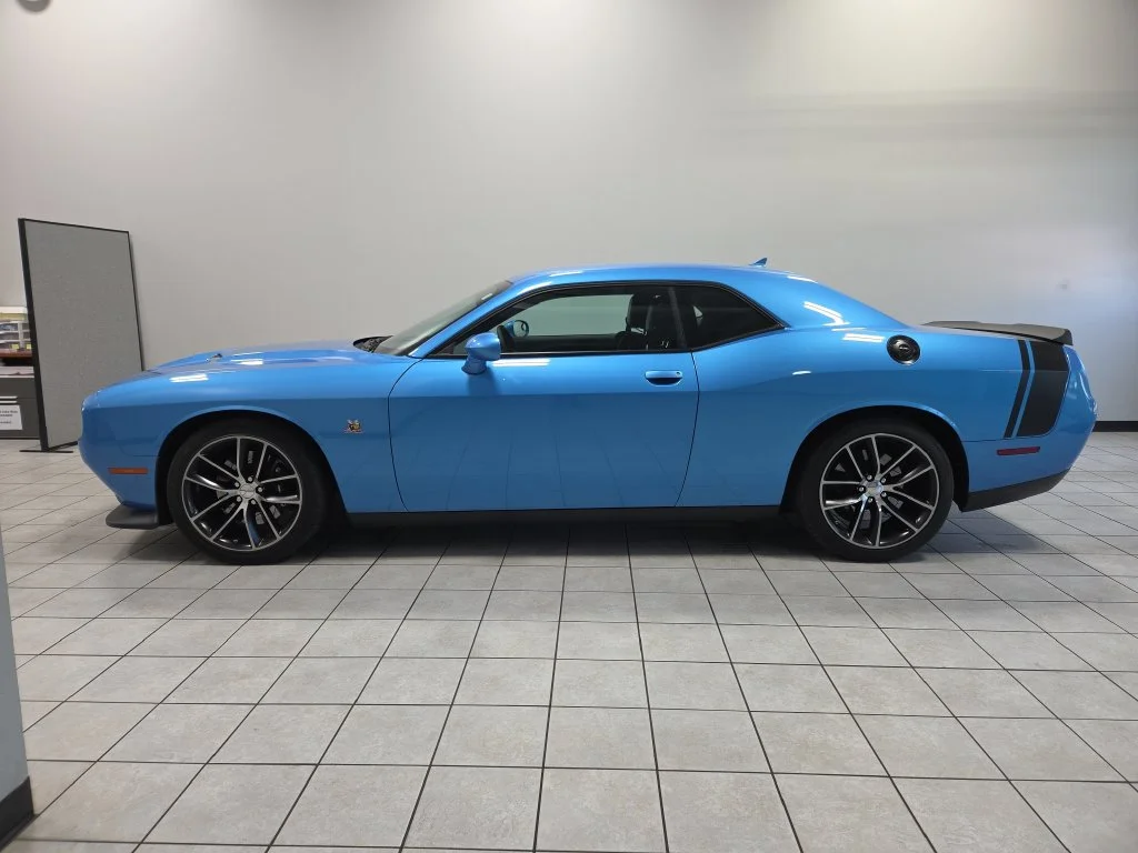 Used 2015 Blue Dodge R/T Scat Pack image 5