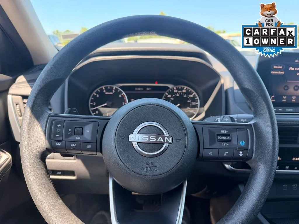 Used 2024 Pearl Nissan SV image 34