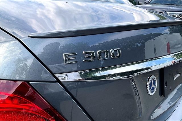 Used 2017 Gray Mercedes-Benz E 300 image 8