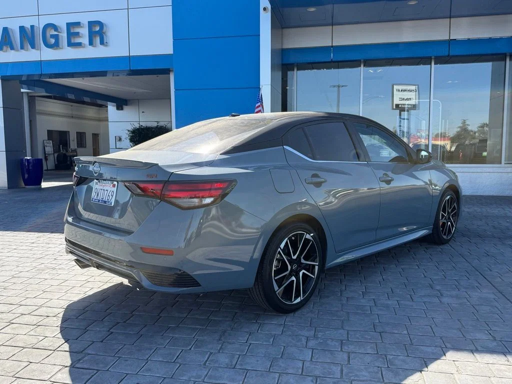 Used 2025 Gray Nissan SR image 11