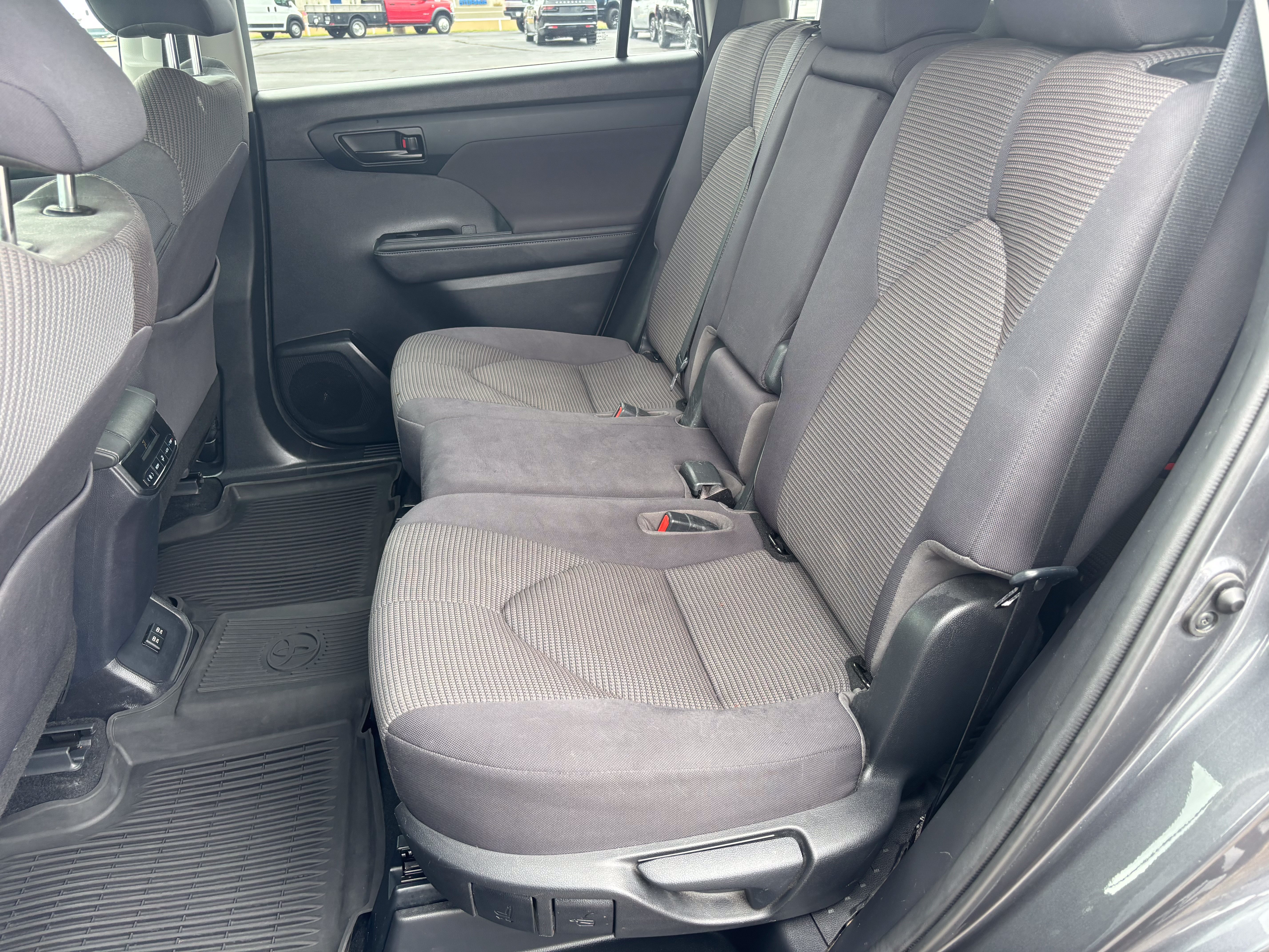Used 2020 Magnetic Gray Metallic Toyota L image 22