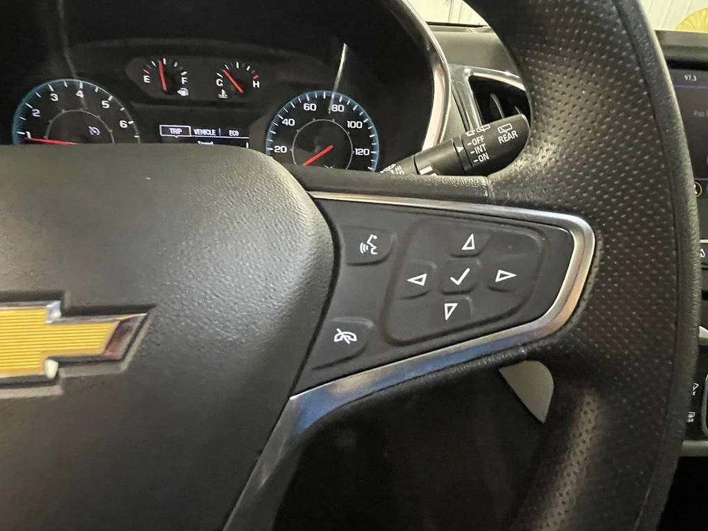 Used 2024 White Chevrolet LS image 34