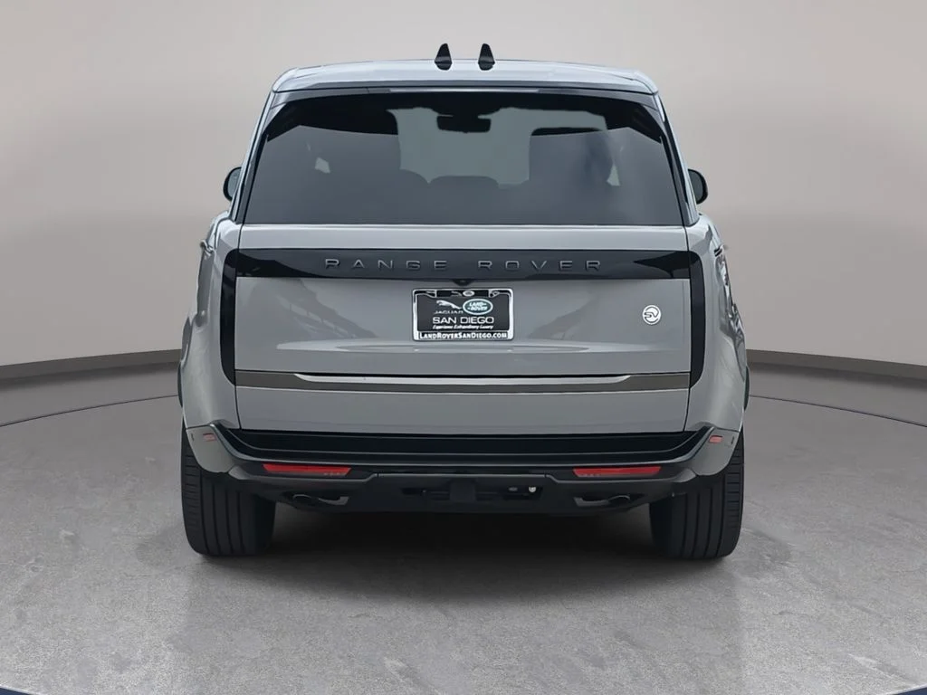 2025 Land Rover Range Rover SV - Photo 6