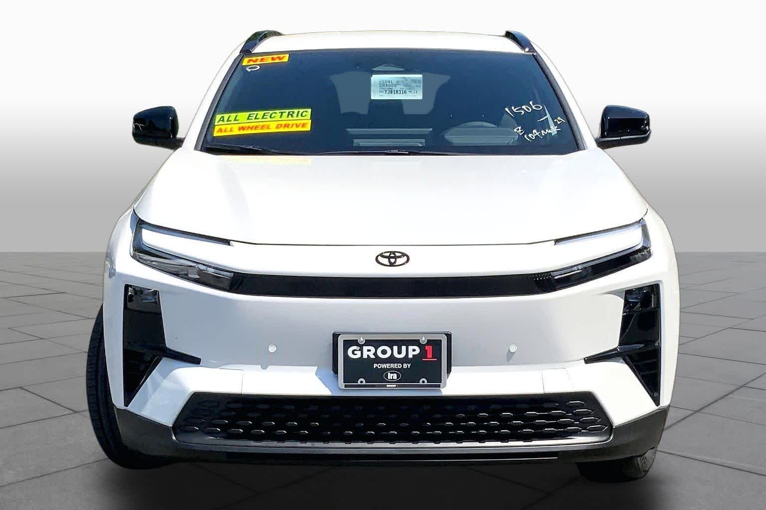 New 2026 Toyota C-HR SE AWD in Houston #TJ018316 | Group 1 Automotive
