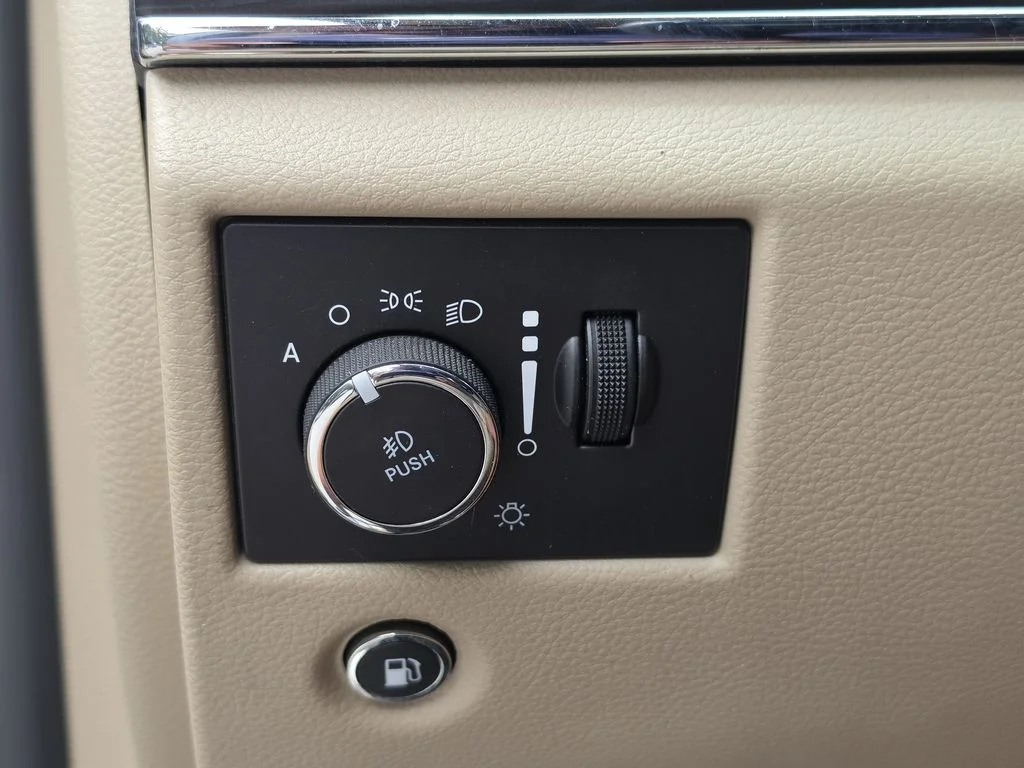 Certified Used 2020 Billet Silver Metallic Jeep Limited image 30