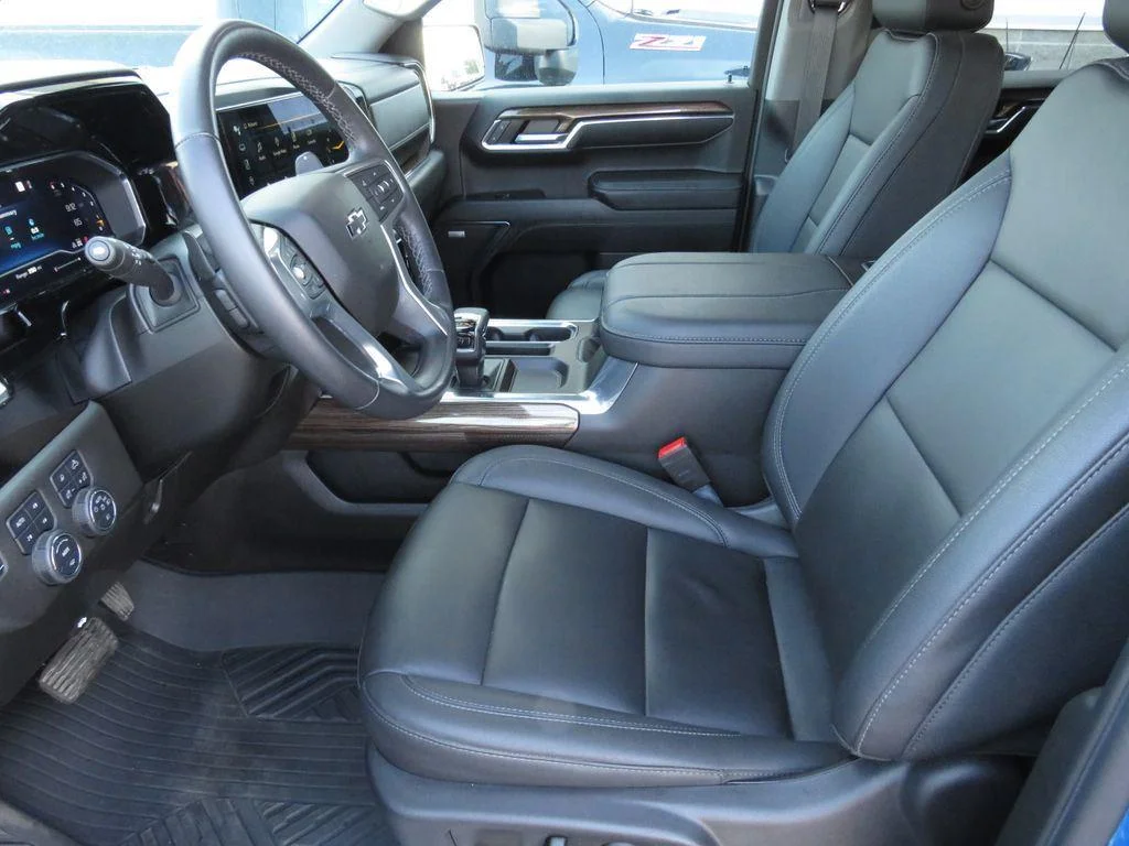 Used 2023 Glacier Blue Metallic Chevrolet RST image 16